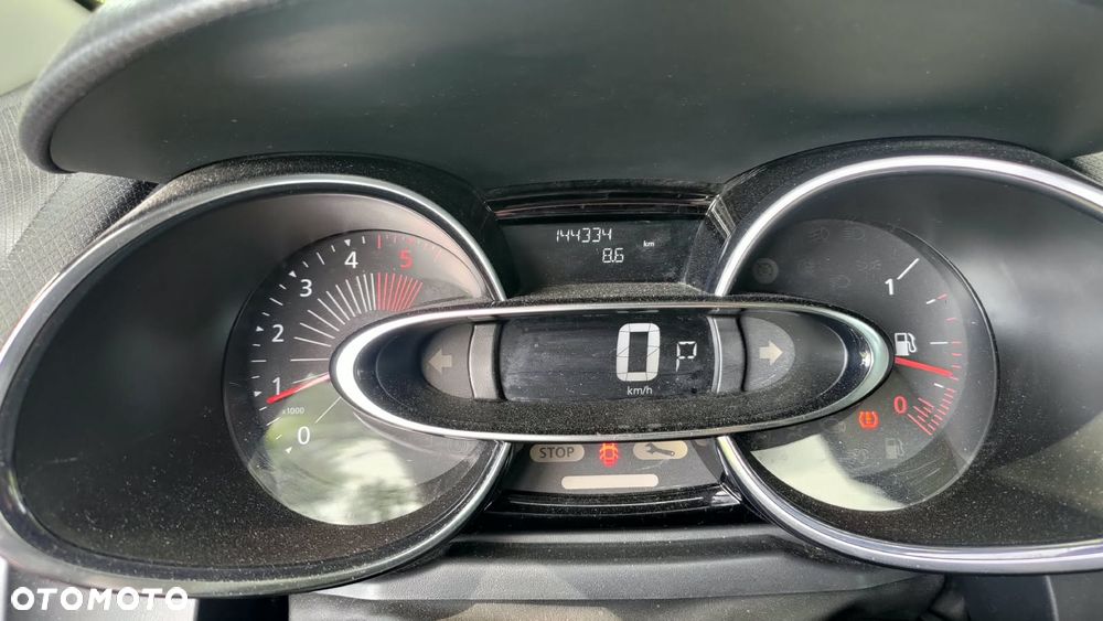 Renault Clio Energy dCi 90 Start & Stop EDC LIMITED - 32
