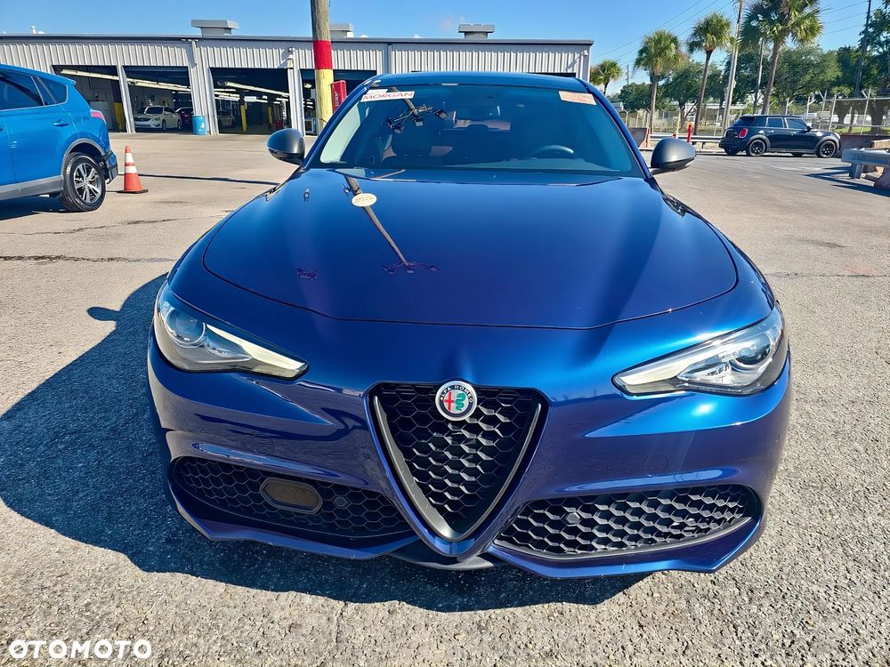 Alfa Romeo Giulia 2.0 Turbo 16V AT8 Veloce - 6