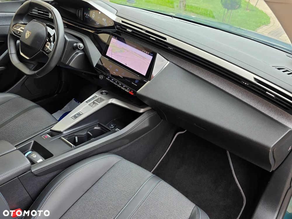 Peugeot 308 BlueHDi 130 EAT8 Allure Pack - 26