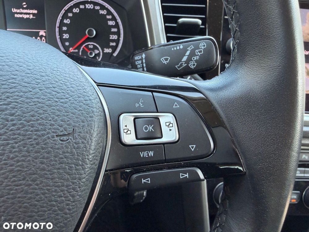 Volkswagen T-Roc 1.0 TSI Advance - 23