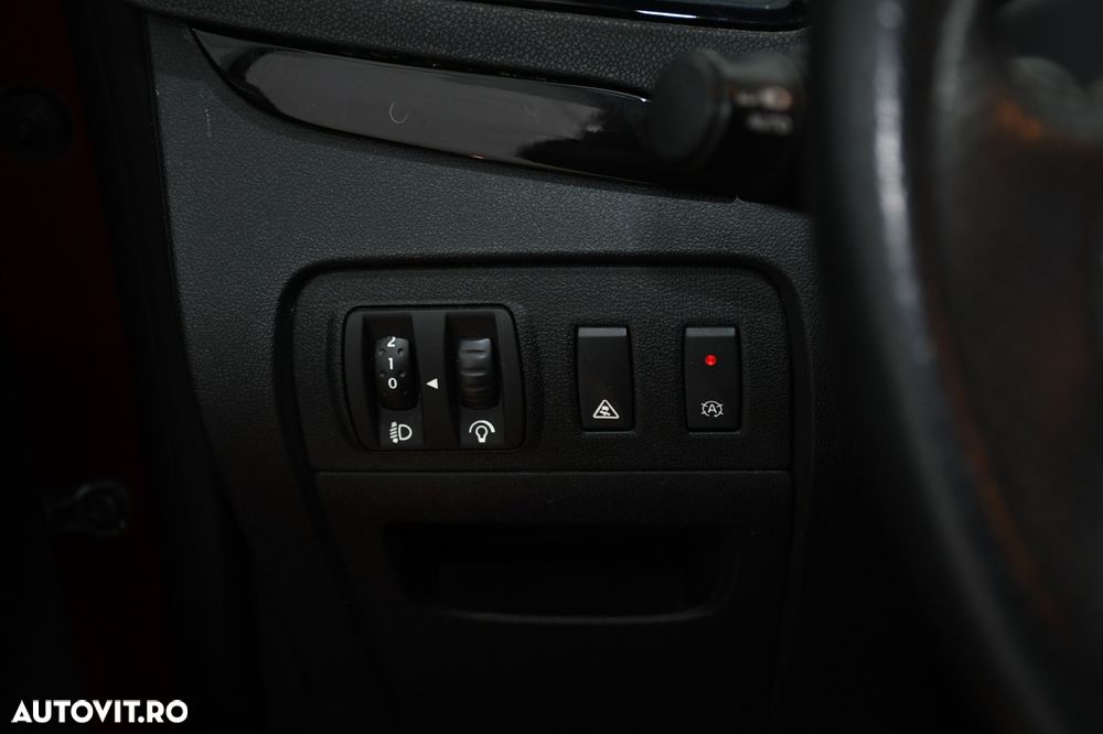 Renault Grand Scenic ENERGY dCi 130 Start & Stop Bose Edition - 28