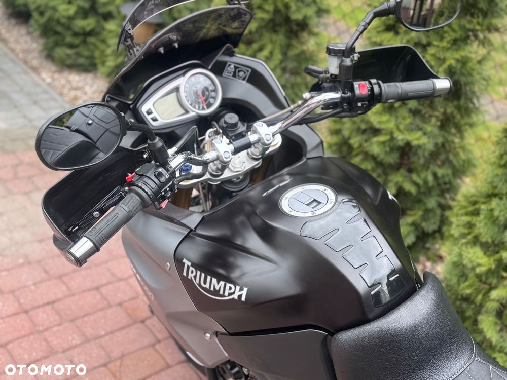 Triumph Tiger - 15
