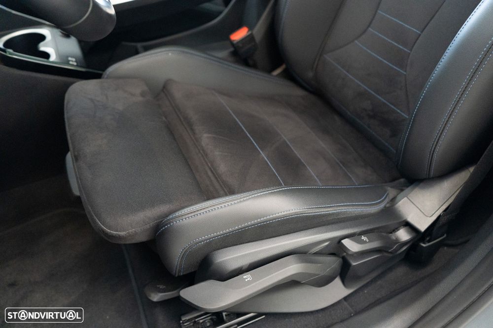BMW iX2 eDrive20 Pack Desportivo M - 8