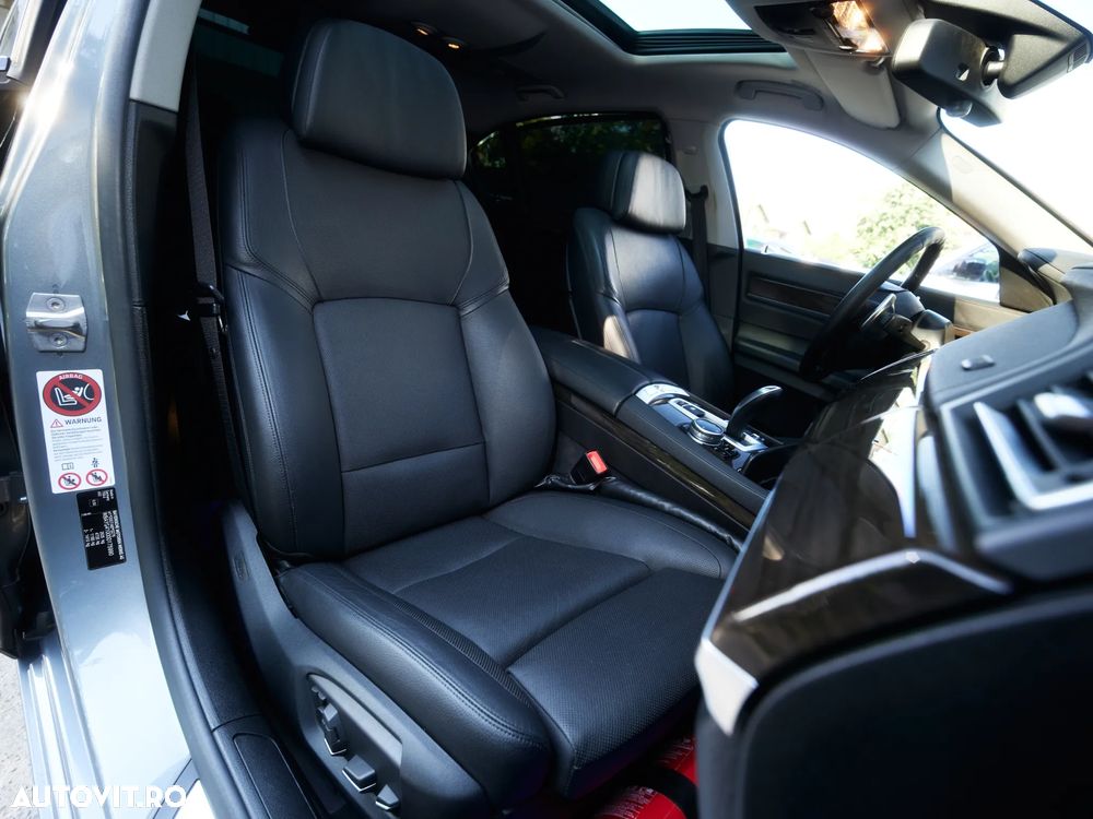 BMW Seria 7 730Ld BluePerformance Edition Exclusive - 23