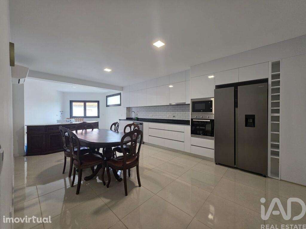 Apartamento T3 em Carregal do sal de 208,00 m2 - Grande imagem: 2/7