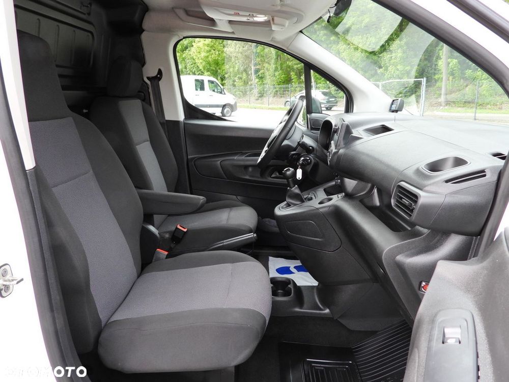 Toyota PROACE CITY FURGON CHŁODNIA  -15*C ZASILANIE 230V TEMPOMAT KLIMATYZACJA  100KM - 37