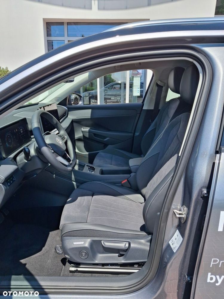 Volkswagen T-Roc 1.5 TSI Style DSG - 14