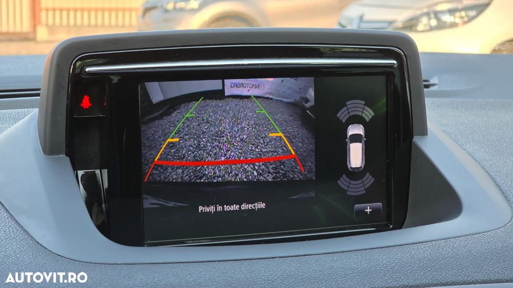 Renault Megane ENERGY dCi 110 Start & Stop Bose Edition - 21