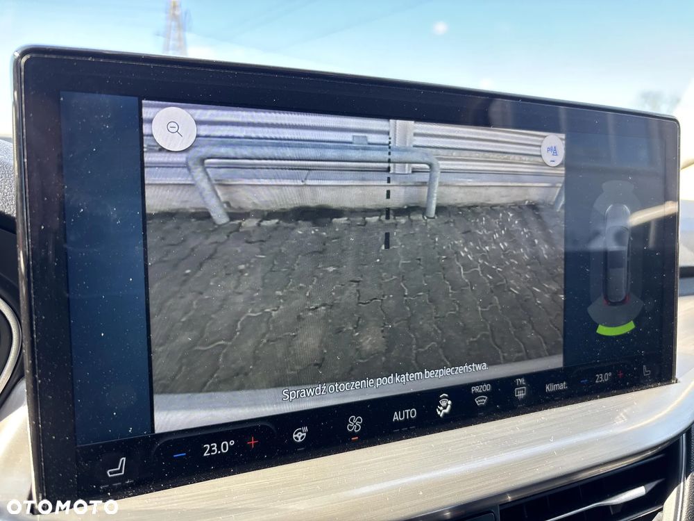 Ford Focus 1.0 EcoBoost Titanium Design - 39