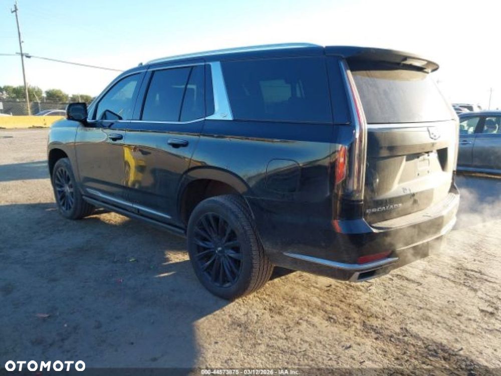 Cadillac Escalade - 8