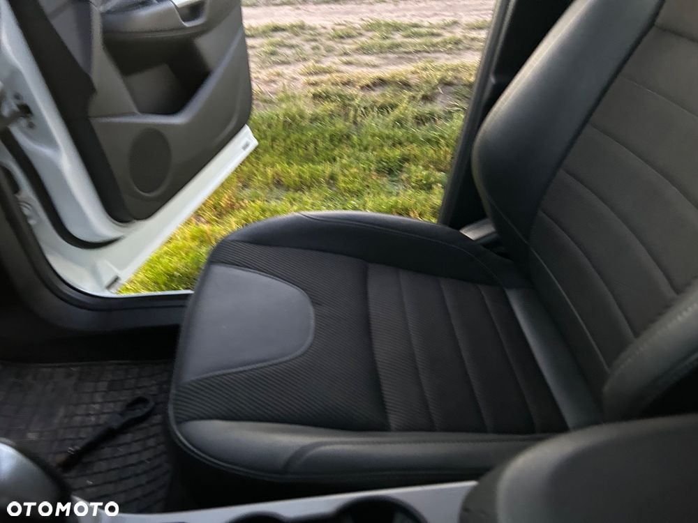 Ford Kuga - 15