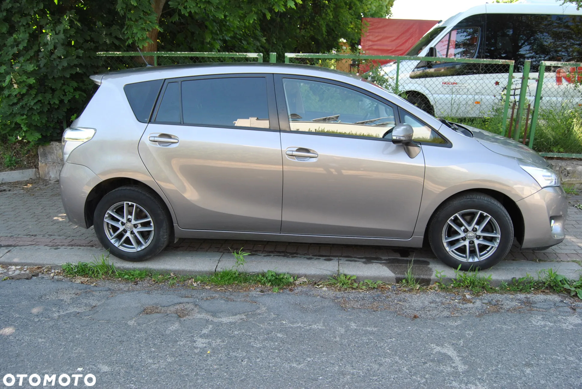 Toyota Verso 1.6 D-4D 7-Sitzer Start/Stop Comfort - 7