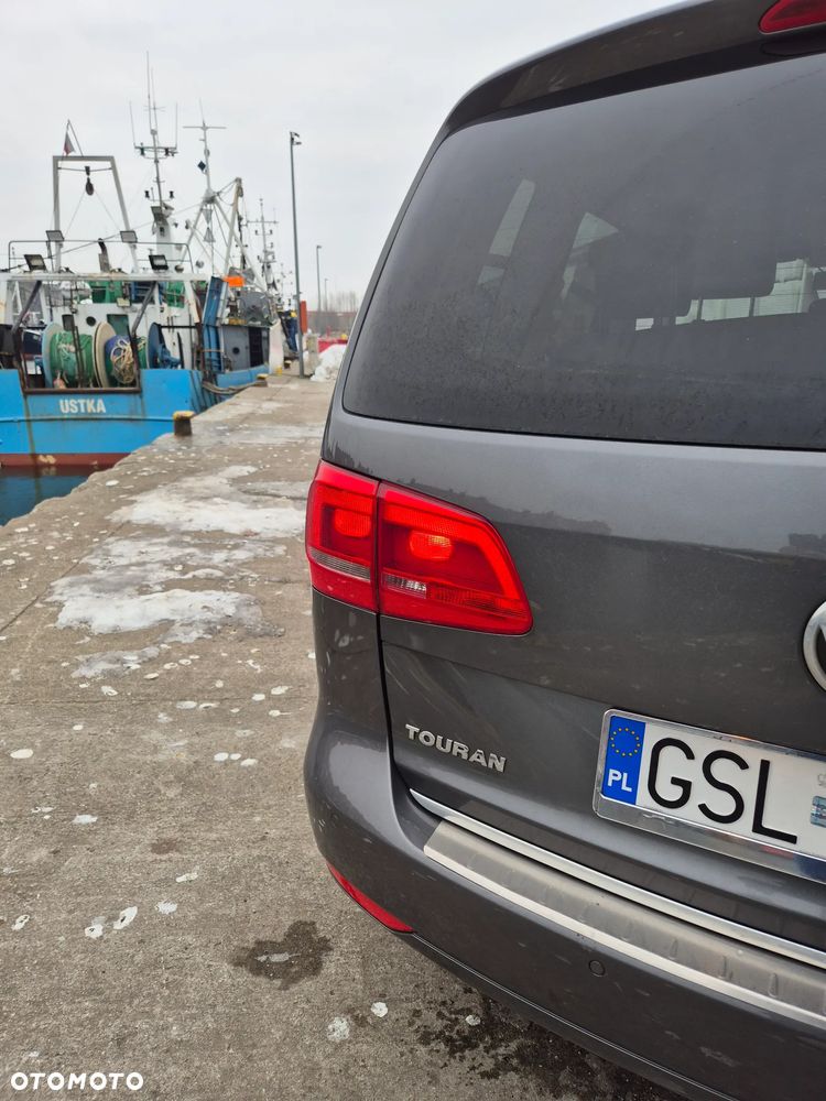 Volkswagen Touran - 13