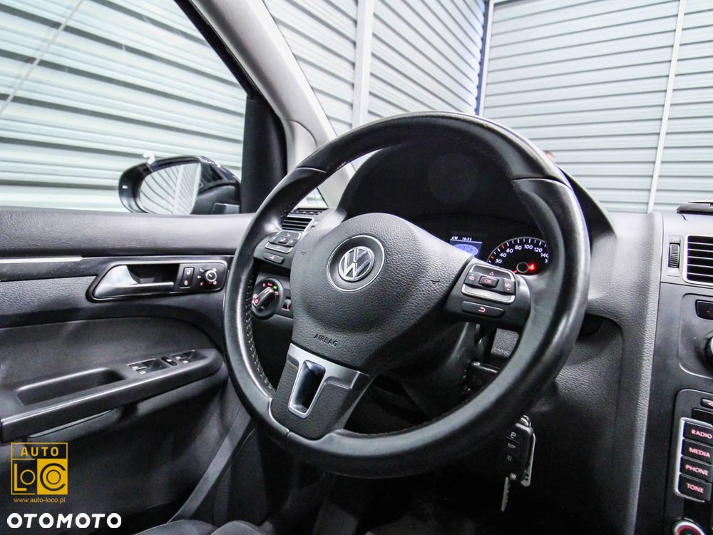 Volkswagen Touran 2.0 TDI Highline - 24