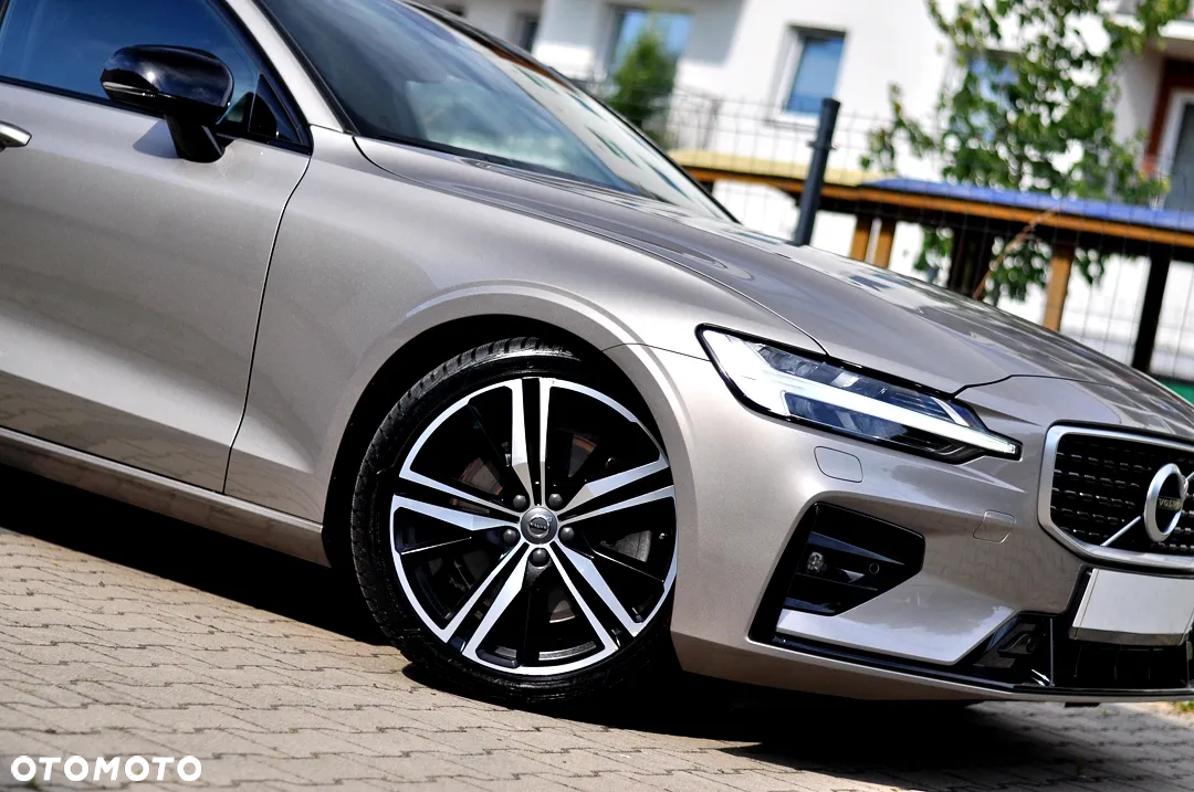 Volvo S60 T5 AWD R-Design - 5