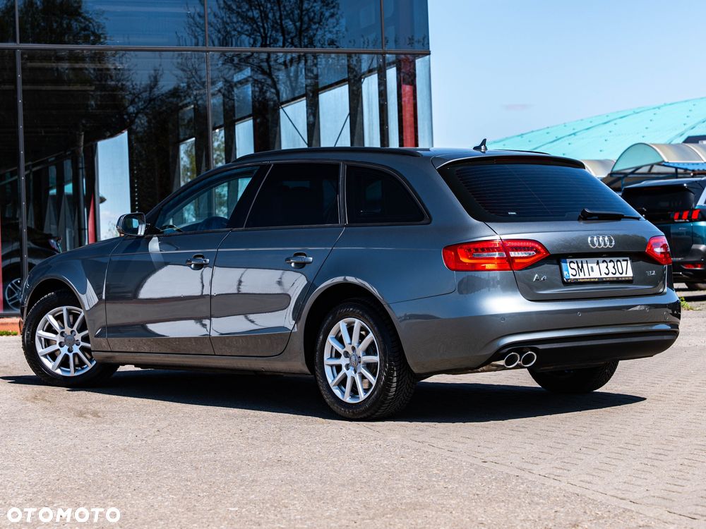 Audi A4 Avant 2.0 TDI DPF clean diesel multitronic Attraction - 12