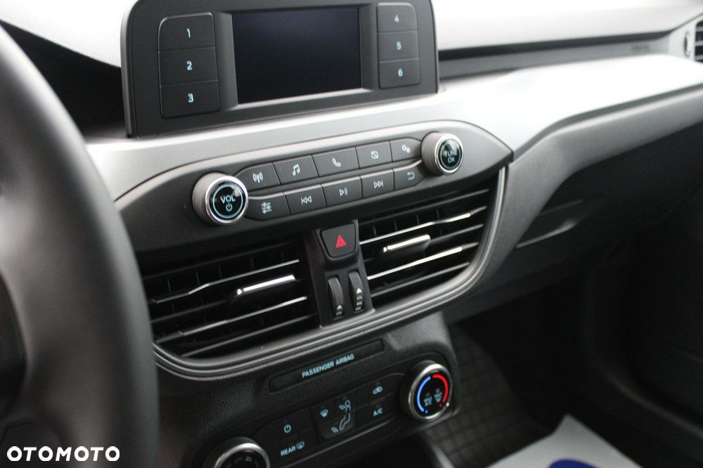 Ford Focus - 23