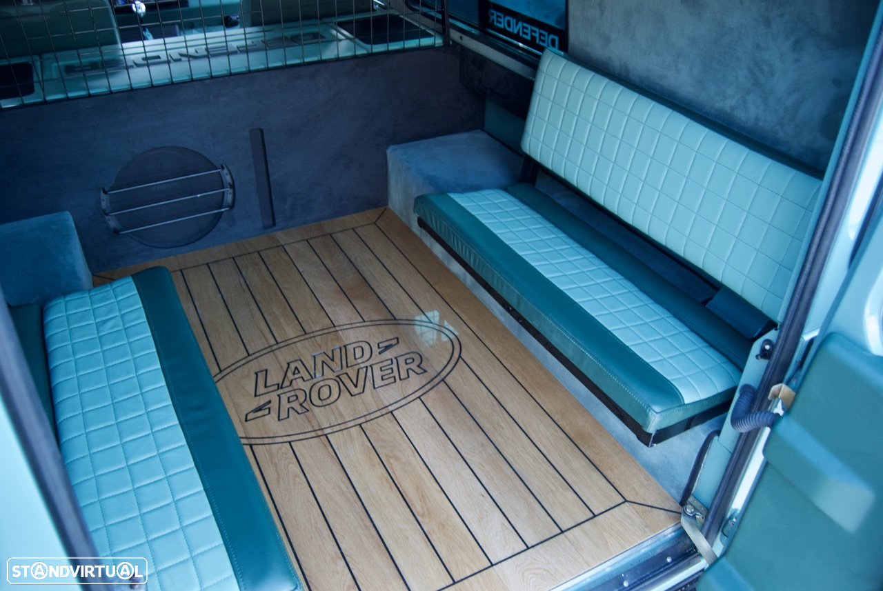 Land Rover Defender 110 2.5 TD5 Metal Top - 37