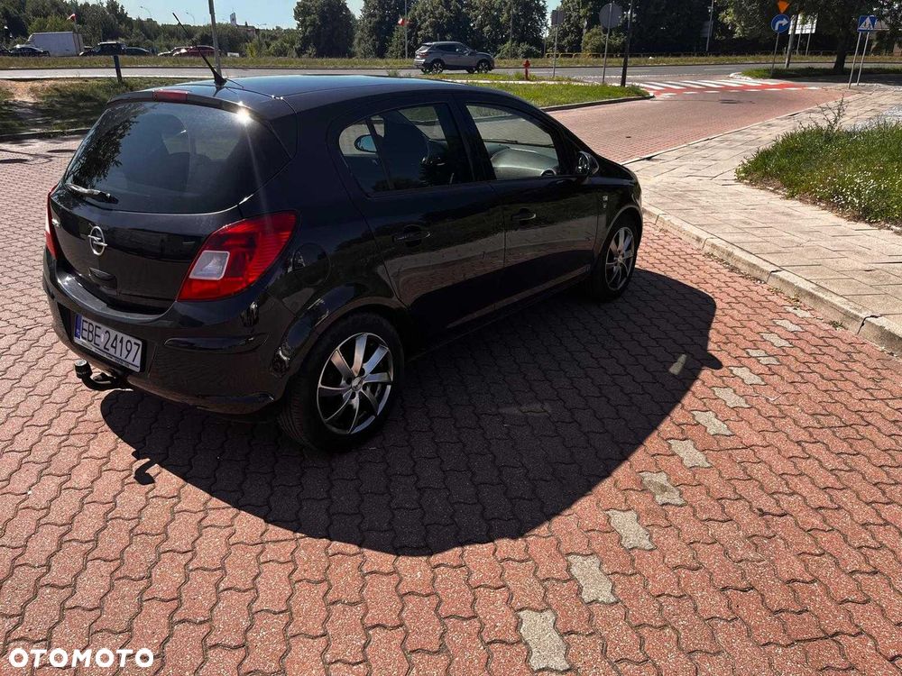 Opel Corsa - 4