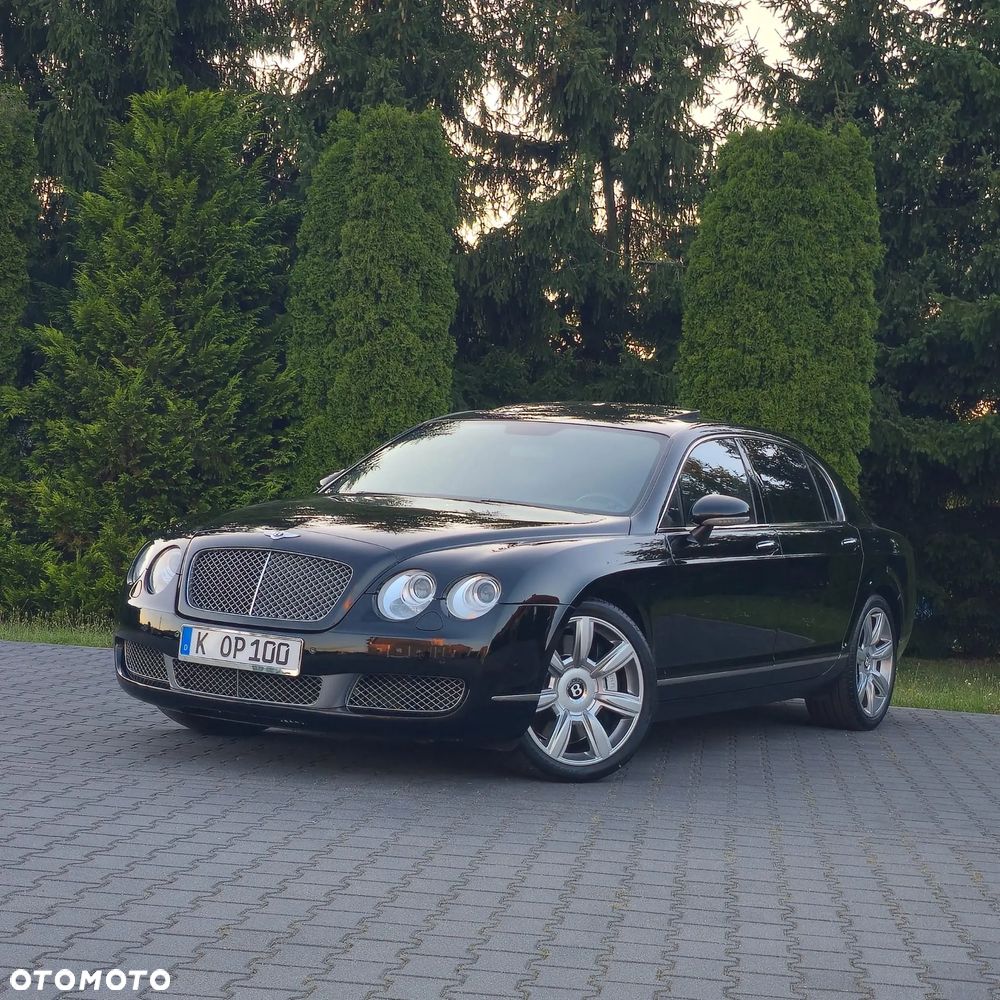 Bentley Flying Spur - 1