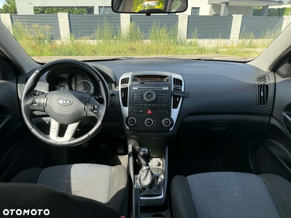 Kia Ceed 1.6 CVVT LX - 9