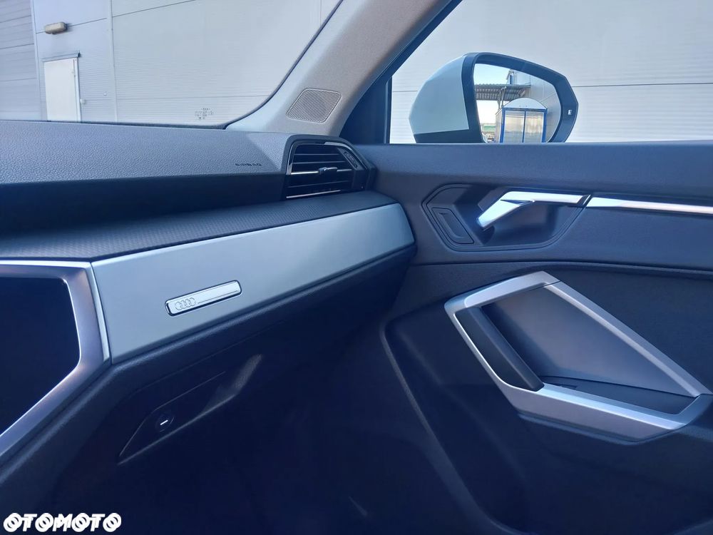 Audi Q3 35 TFSI S tronic - 21