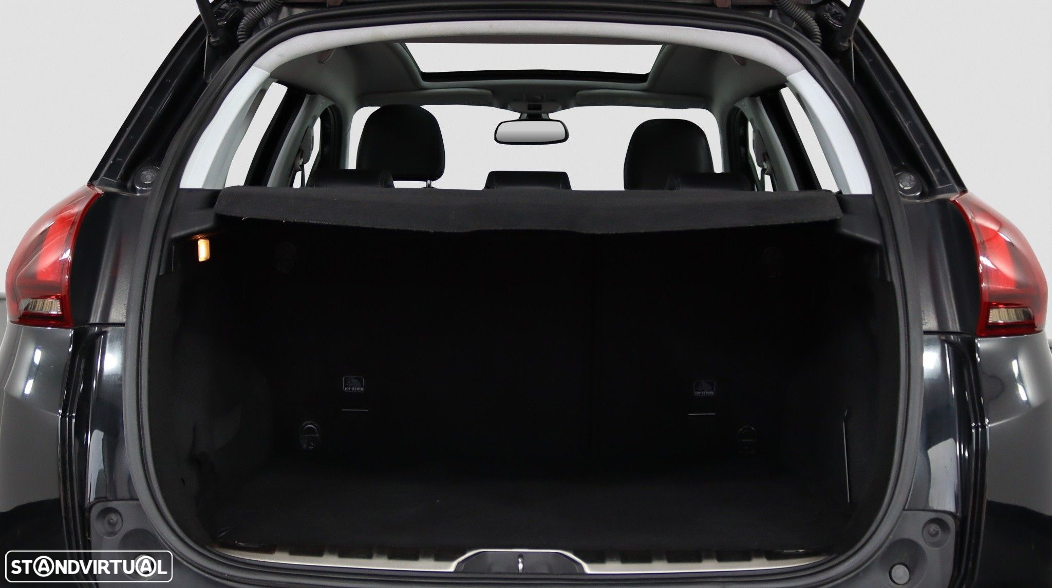 Peugeot 2008 1.2 PureTech Allure - 10
