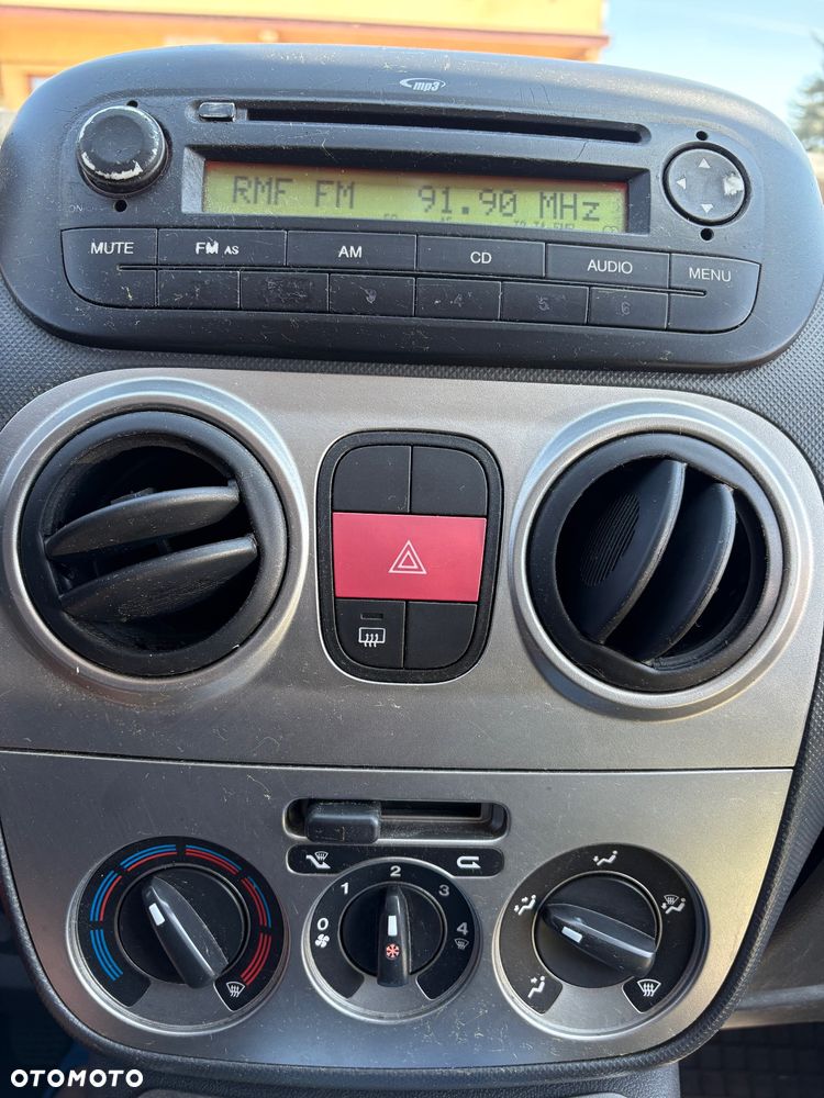 Fiat Qubo 1.4 8V MyLife - 11
