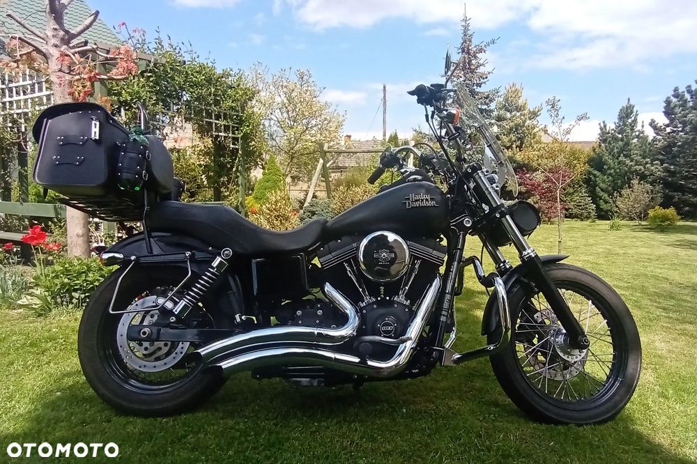 Harley-Davidson Dyna Street Bob - 1