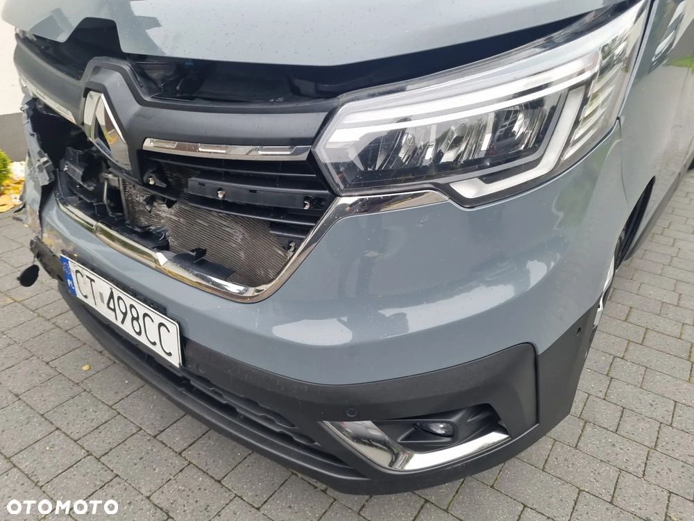 Renault Trafic - 28