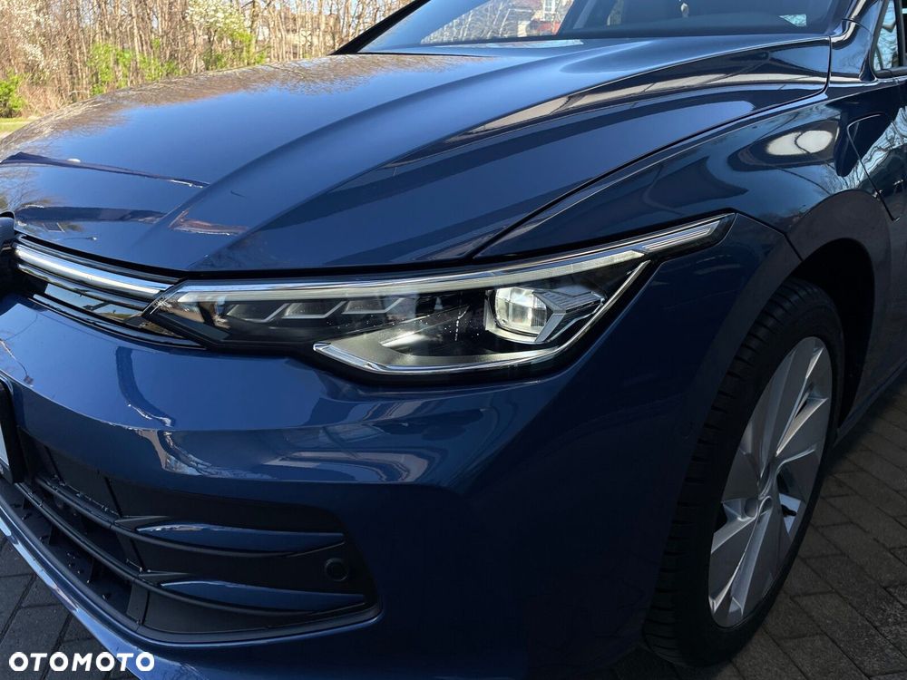 Volkswagen Golf - 34