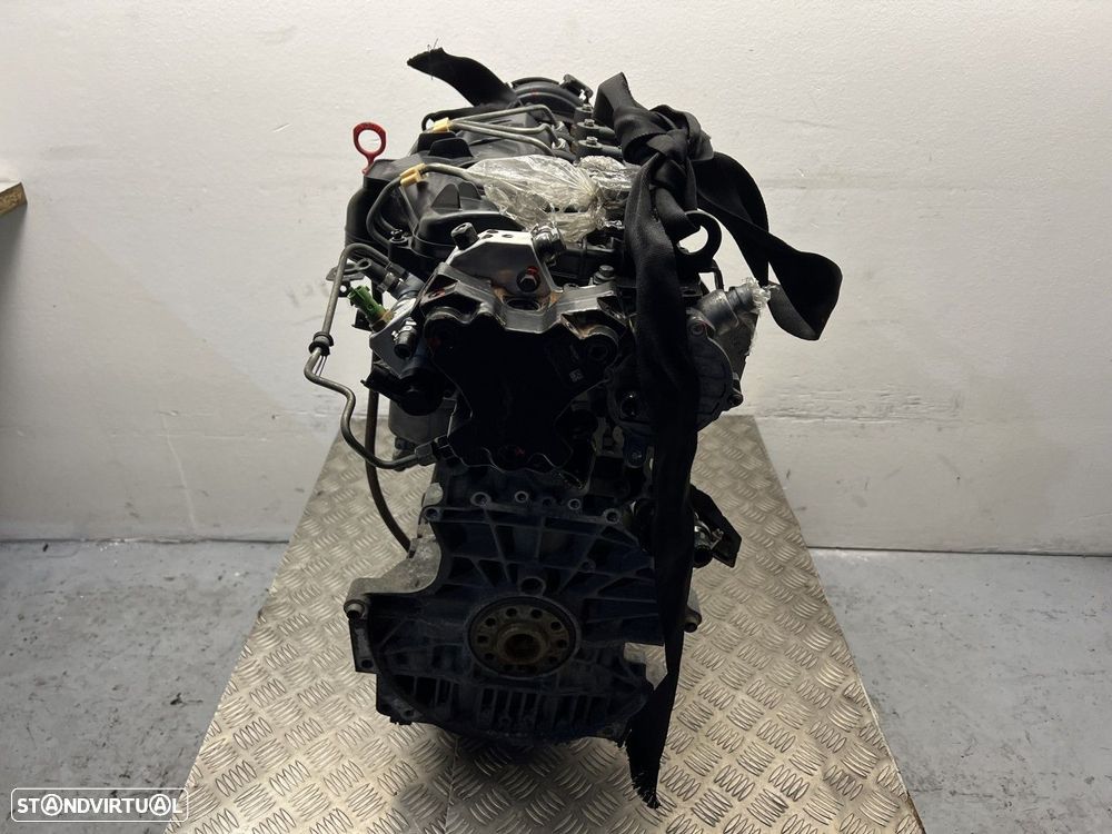 Motor VOLVO S40 II / C30 / C70 II / V50 2.4 D5 REF. D5244T8 - 5