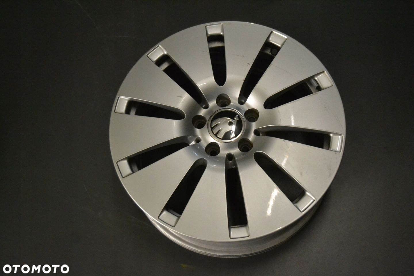 Felgi 17 5x112 Skoda Octavia II III F6071-31 - 2