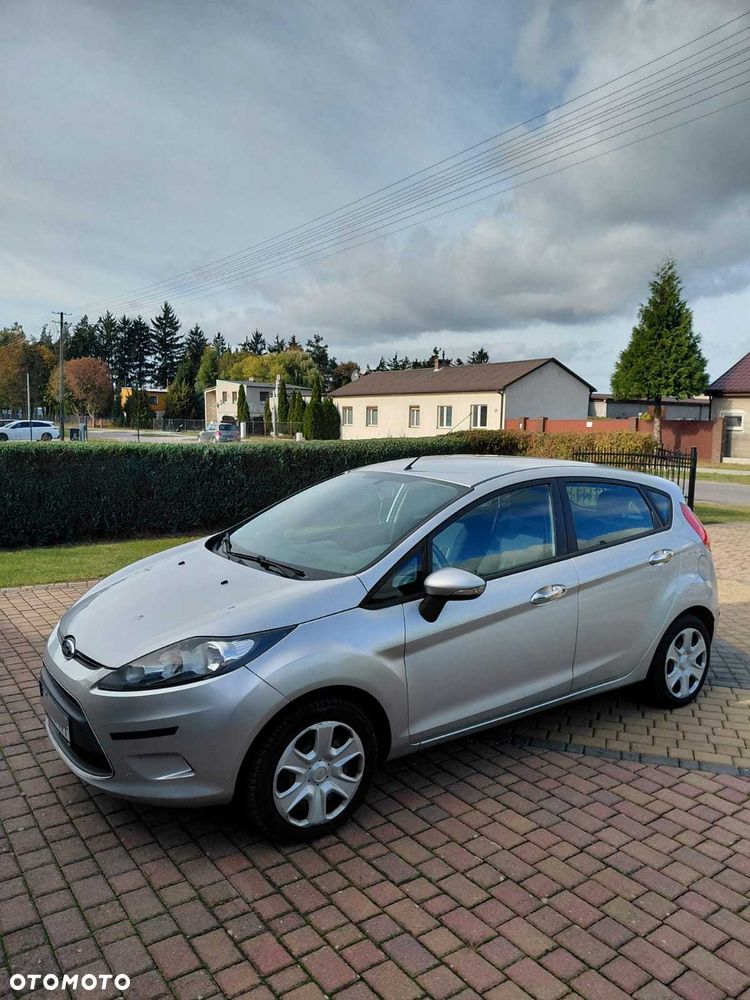Ford Fiesta - 2