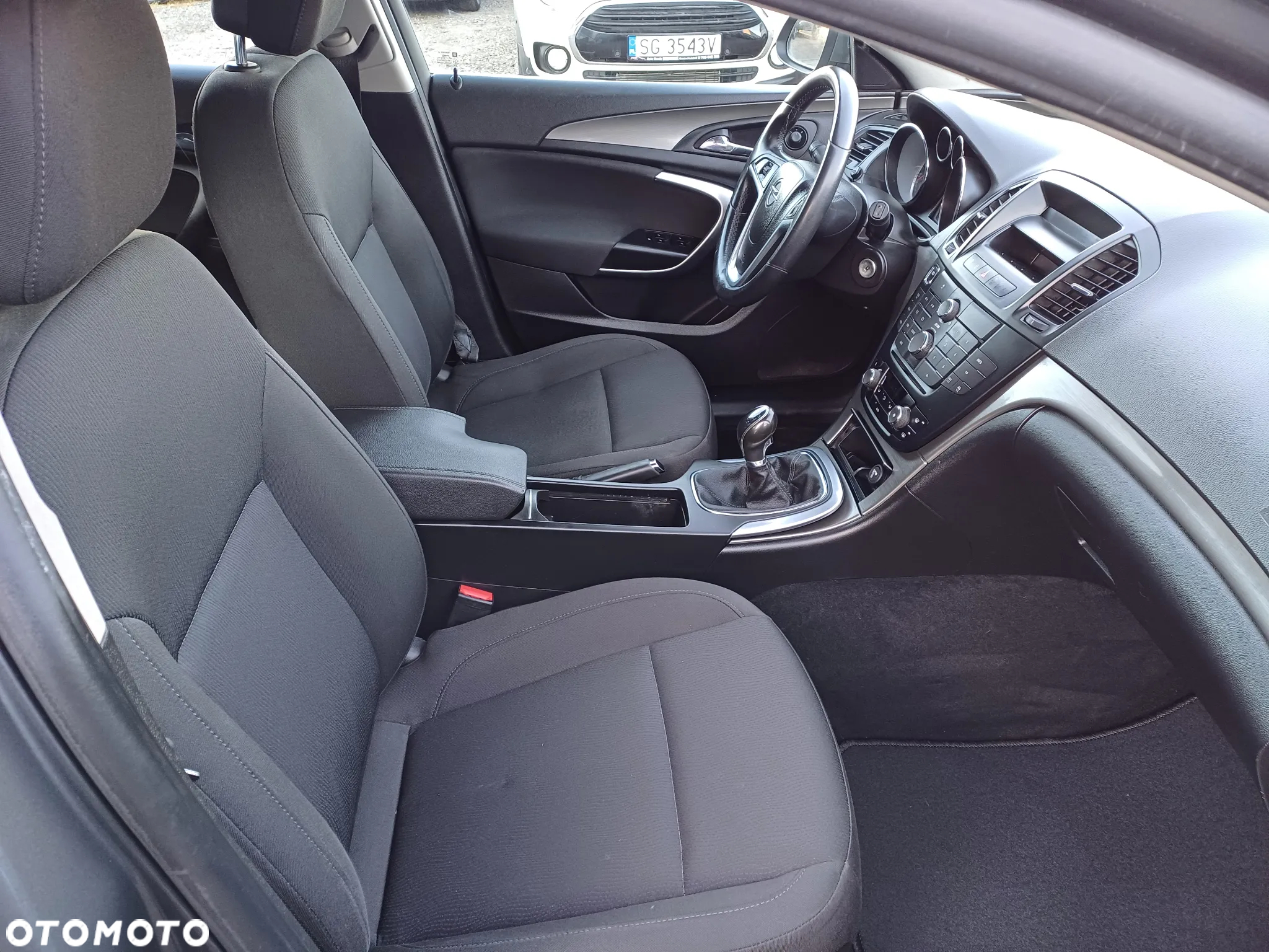 Opel Insignia 1.4 T Edition S&S - 9
