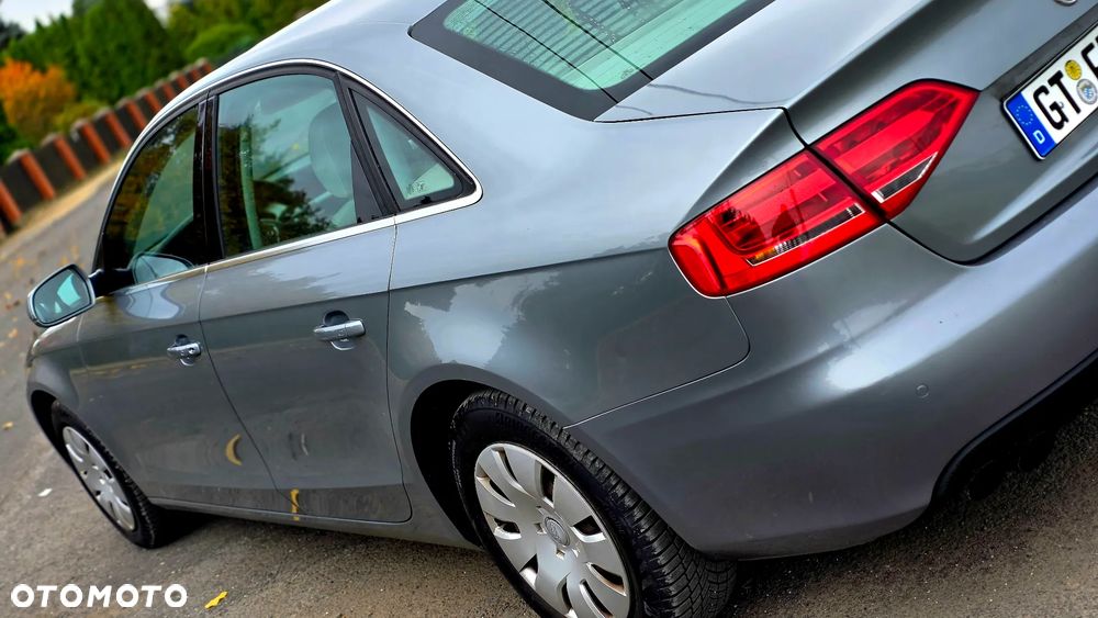 Audi A4 Limousine 2010 photo 5