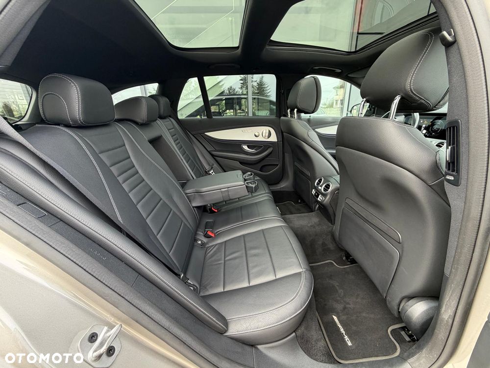Mercedes-Benz Klasa E 300 de 4Matic 9G-TRONIC AMG Line - 19