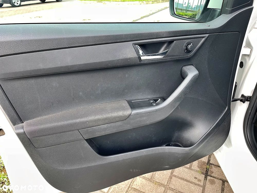 Skoda Fabia 1.0 TSI Ambition DSG - 12