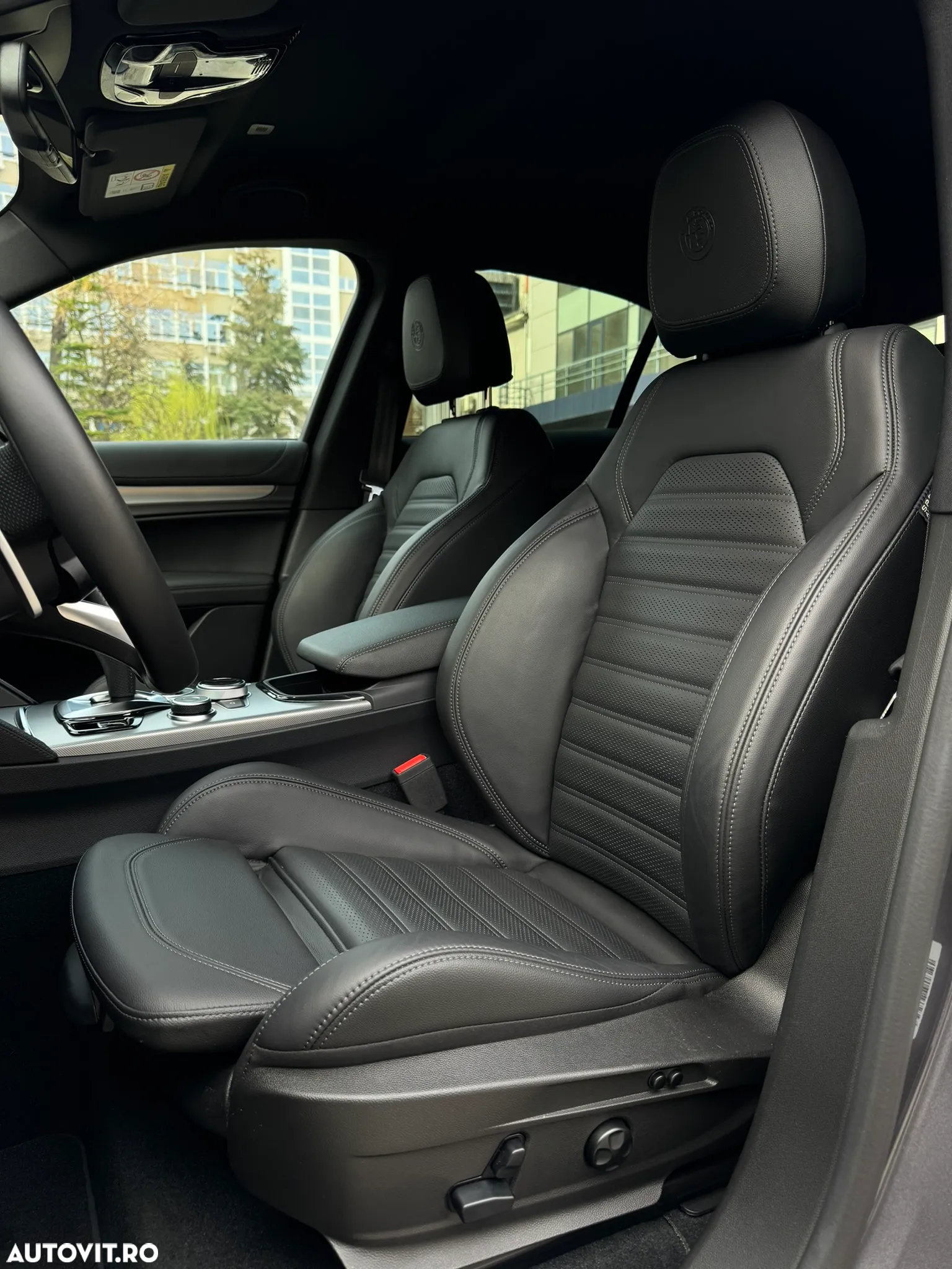 Alfa Romeo Stelvio 2.0 Turbo AWD AT8 Veloce - 12