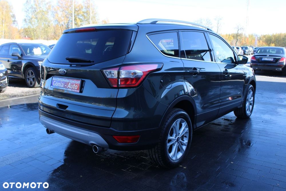 Ford Kuga - 12