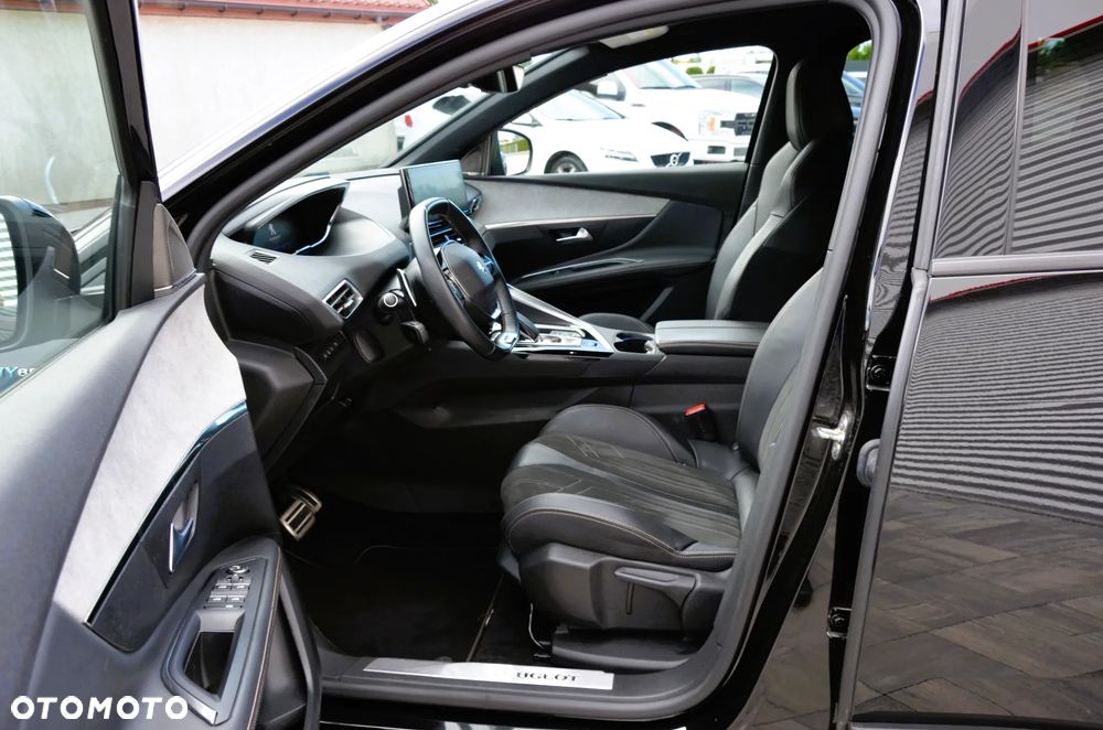 Peugeot 3008 1.6 PureTech HYbrid4 GT Line S&S EAT8 - 19