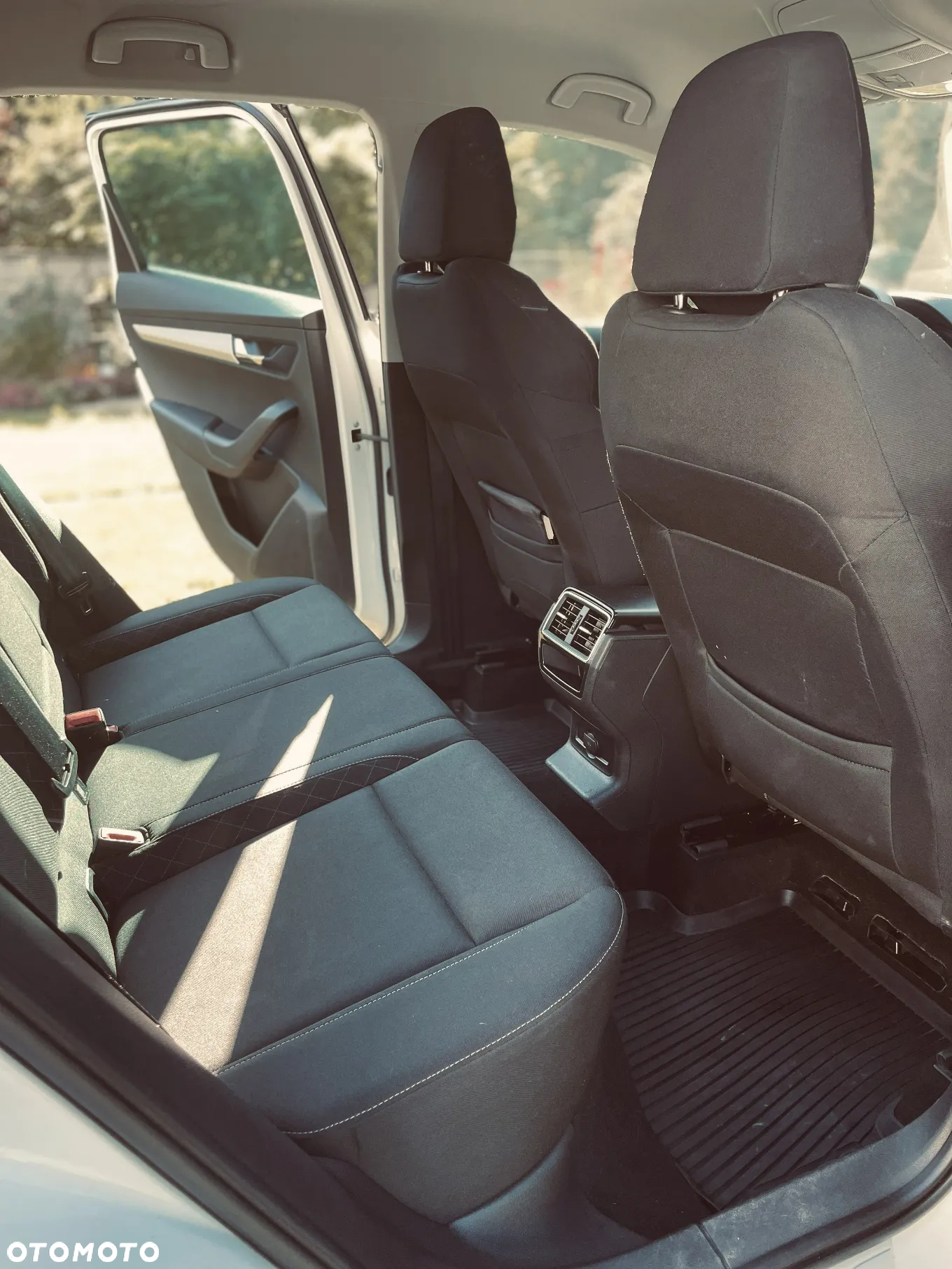 Skoda Karoq 1.0 TSI 4x2 Ambition - 8