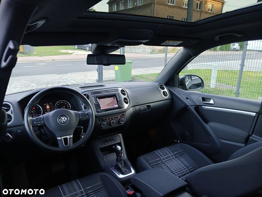 Volkswagen Tiguan 2.0 TDI SCR 4MOTION BlueMotion Technology DSG Lounge Sport & Style - 38