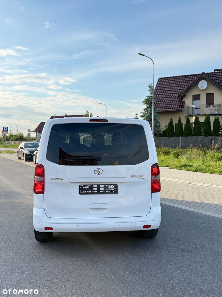 Toyota Proace Verso 1,5-l-D-4D L1 (8-Si.) Family - 4