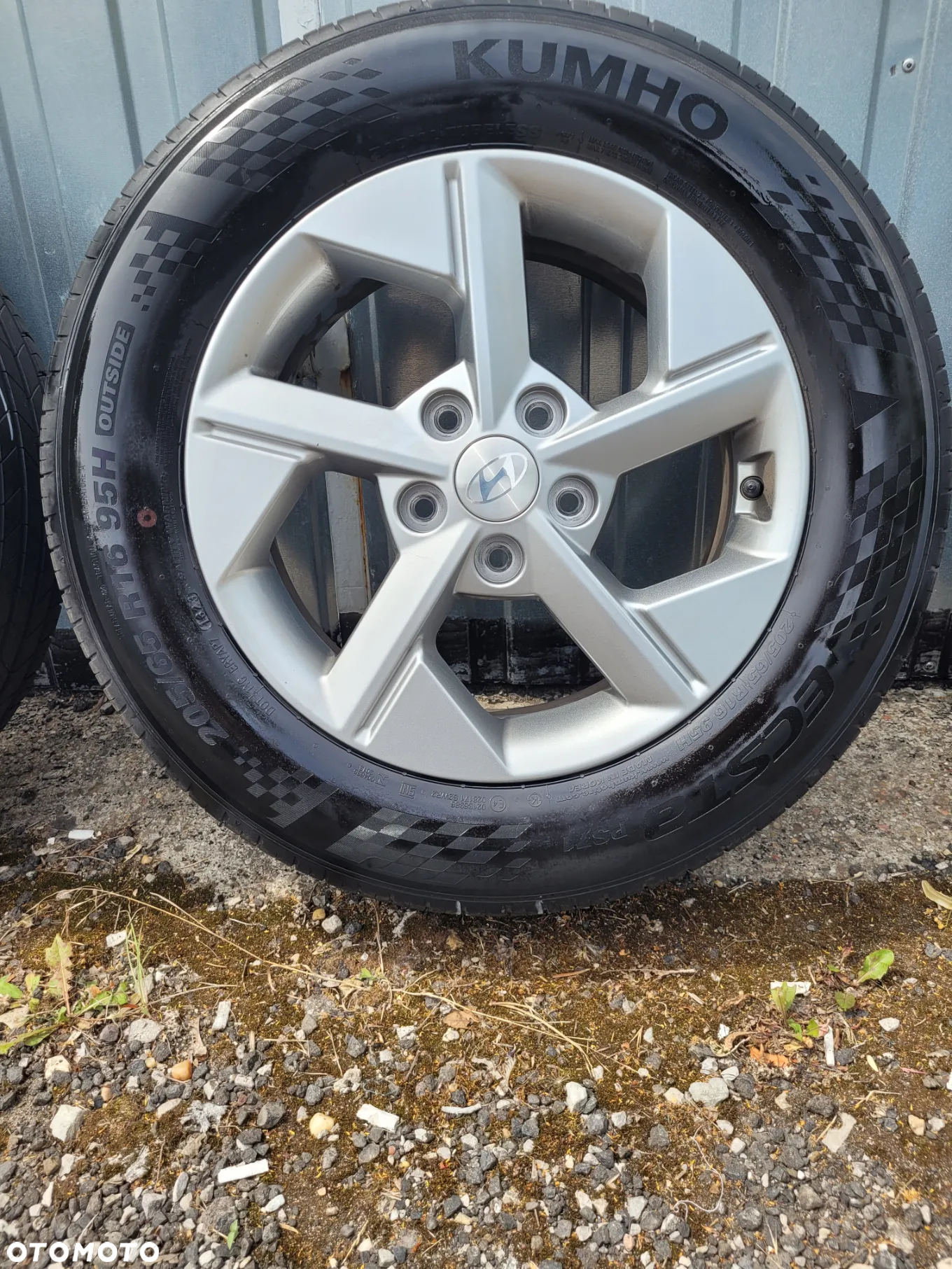 Oryginalne felgi aluminiowe i opony letnie - 3