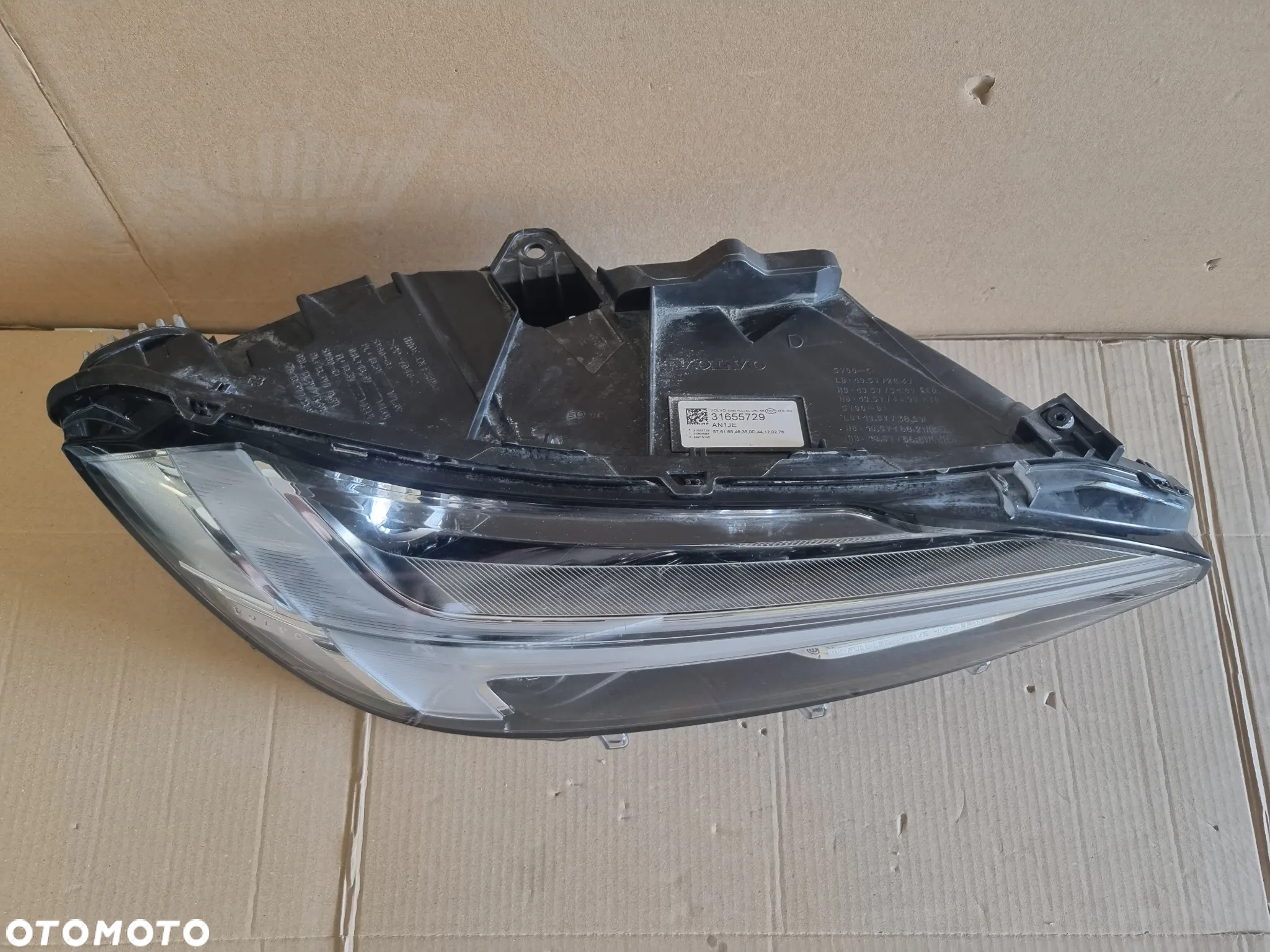 Volvo V90 S90 Lampa full Led prawa 31655729 - 2