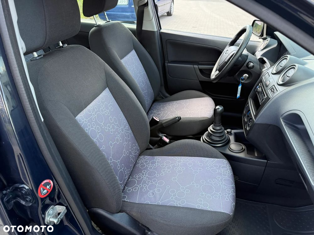 Ford Fiesta 1.3 - 6