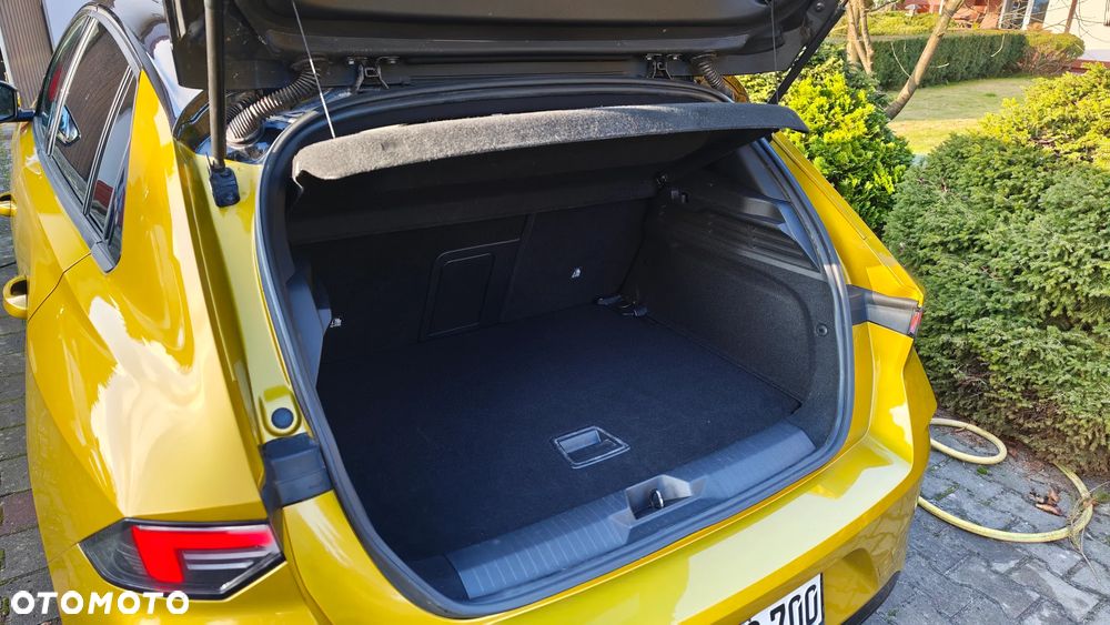 Opel Astra 1.2 T GS Line S&S - 6