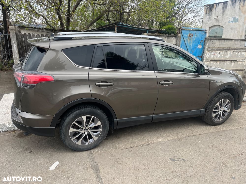 Toyota RAV4 2.5 VVT-i 4x4 Luxury - 19