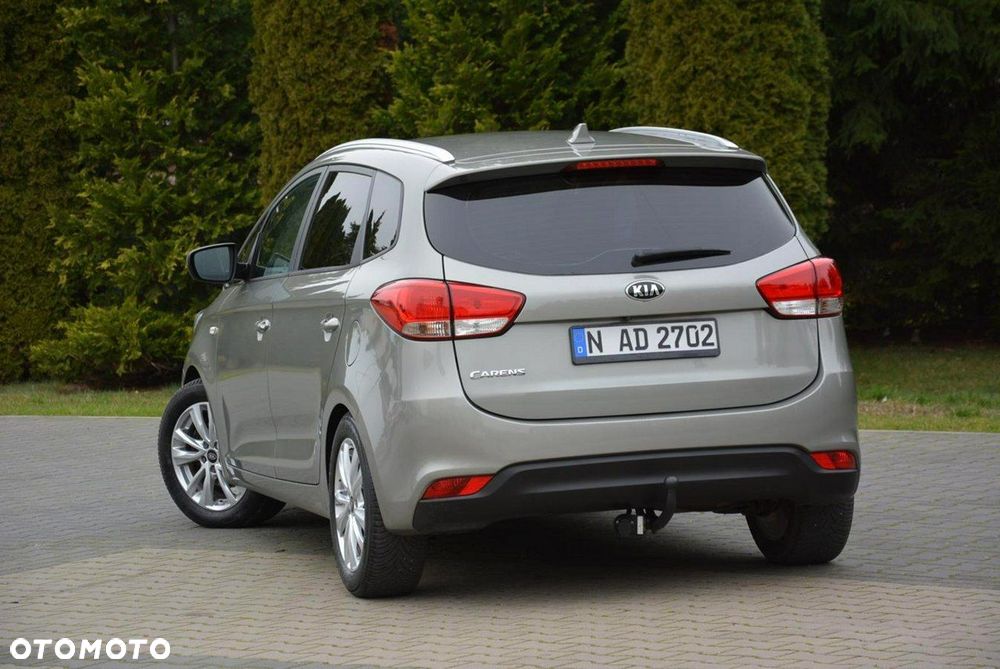 Kia Carens 1.6 GDI L 7os EU6 - 8